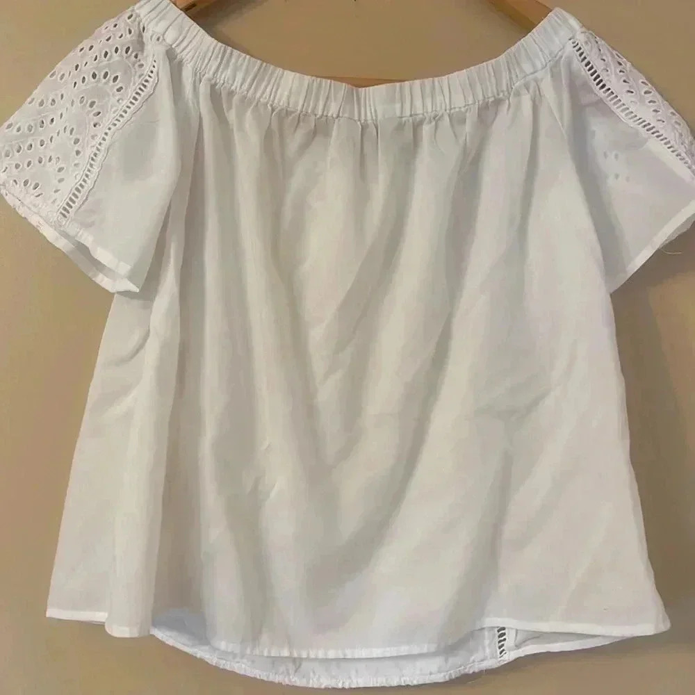 Express white off shoulder top Size Small - Picture 3 of 9